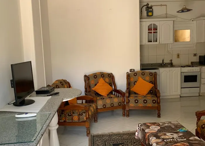 Stylish Near The Sea Apartment *