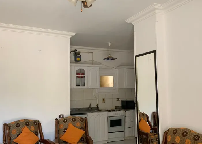 Apartment Stylish Near The Sea *